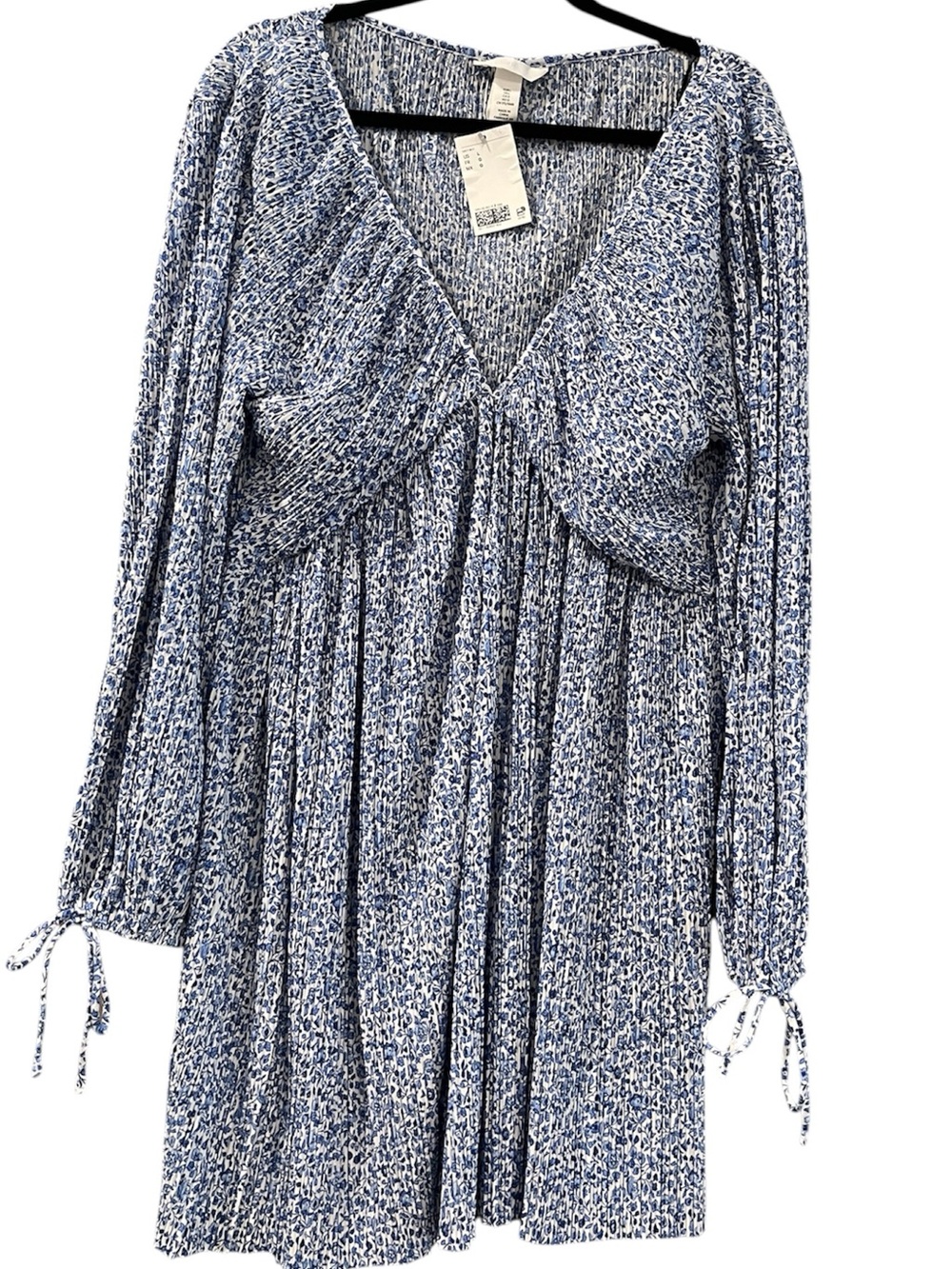 H&M Plissé Floral Mini Dress | Size Large NWT - Picture 4 of 5